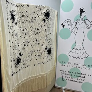 MANTON BEIGE BAILE 150X150 LOW COST