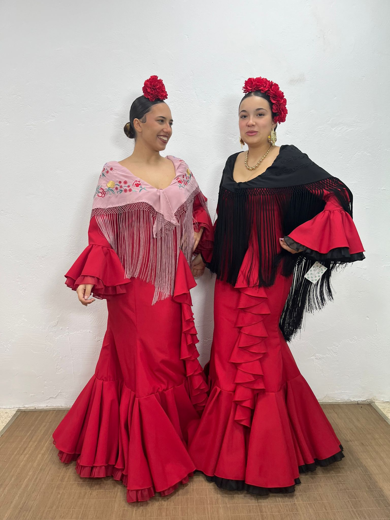 VESTIDO CASCADA ROJO TULL ROJO Y NEGRO