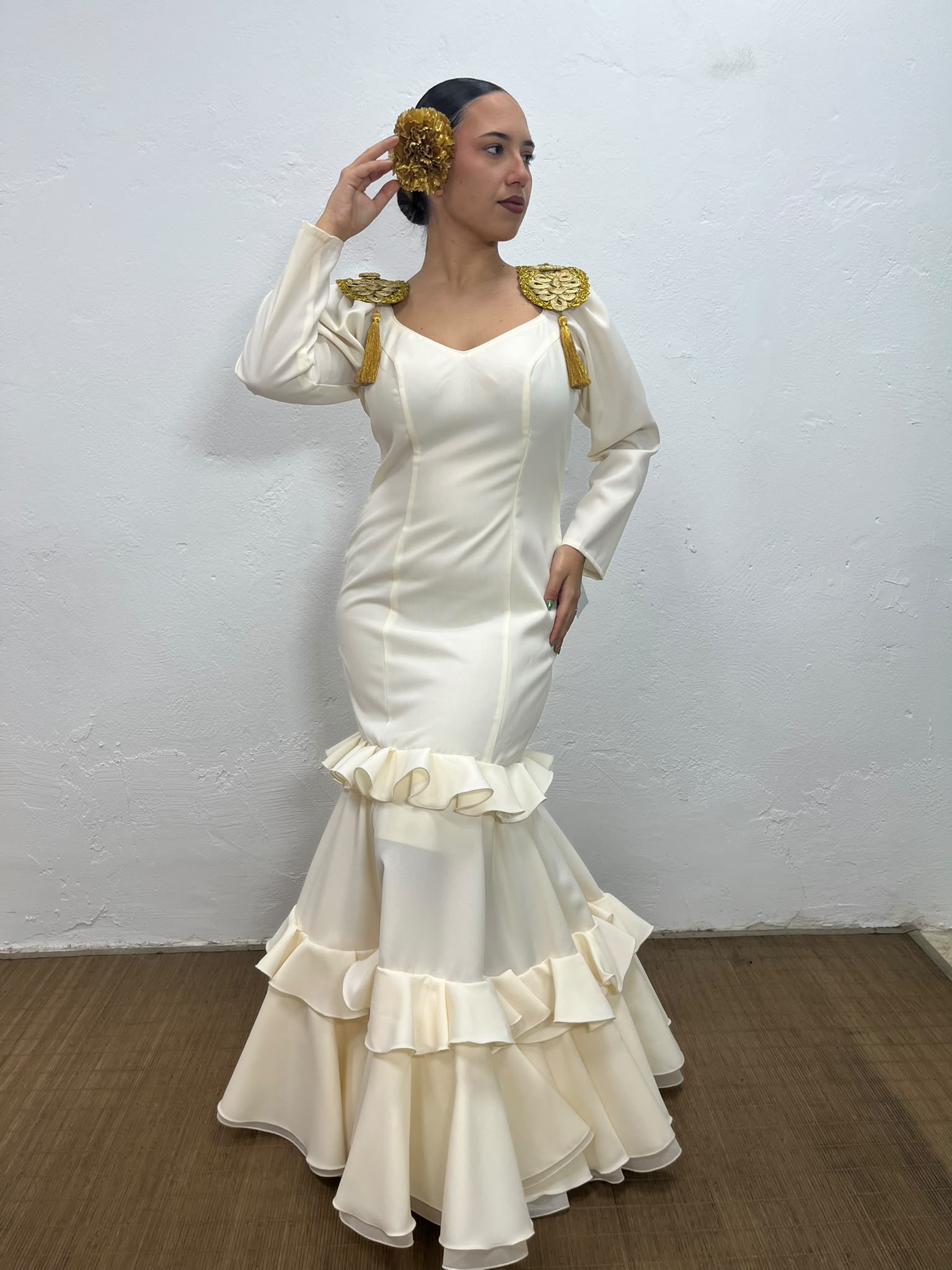 VESTIDO BEIG