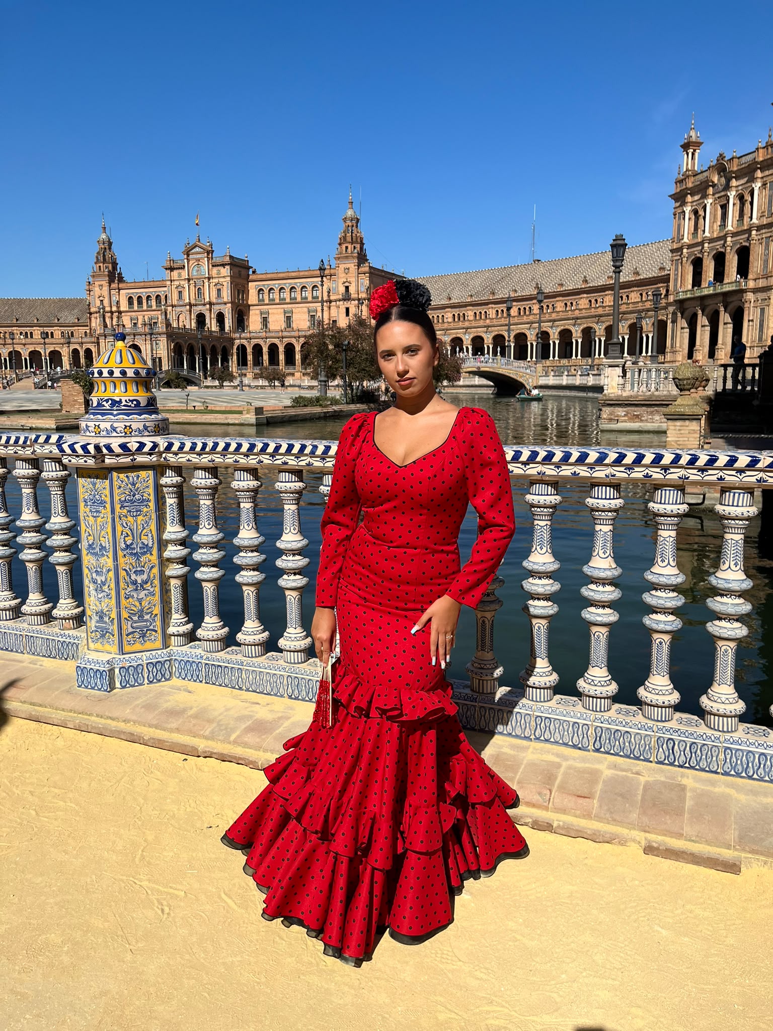 VESTIDO ROJO LUNAR