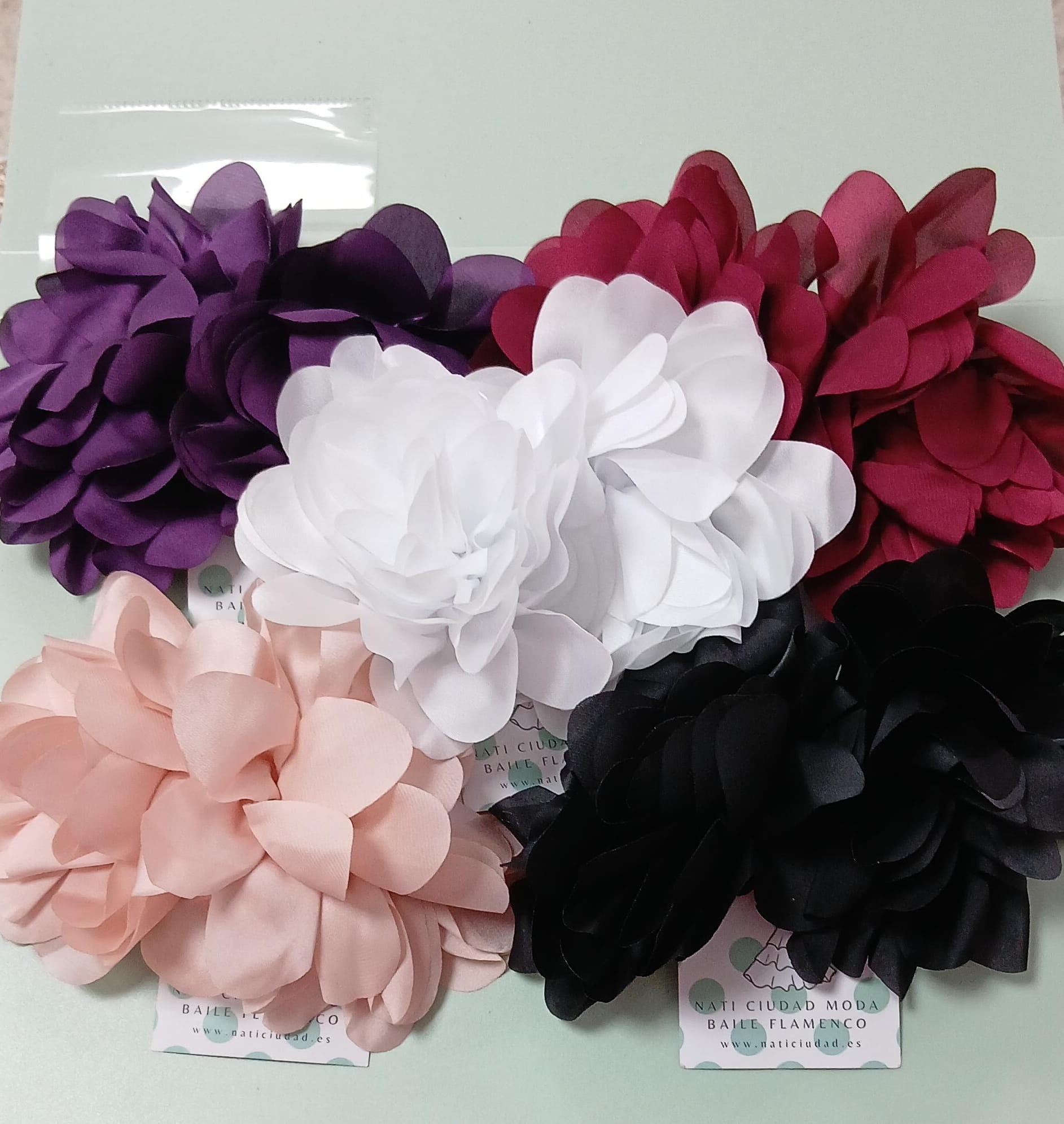 PENDIENTES FLORALES