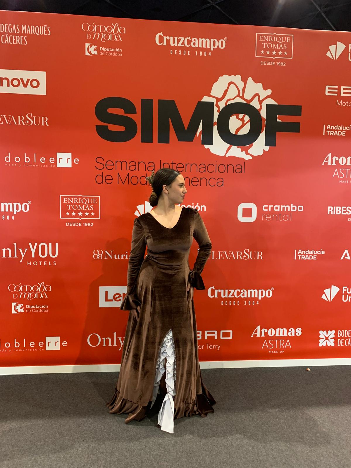 VESTIDO APERTURA DELANTERA